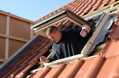 Pose de fenêtres de toit Velux à Planèzes